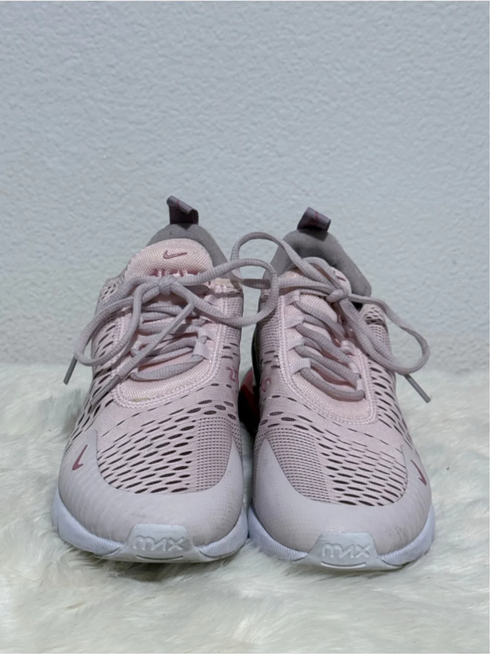 Women's Nike Air Max 270 Sneakers Pink and Burgundy 8.5